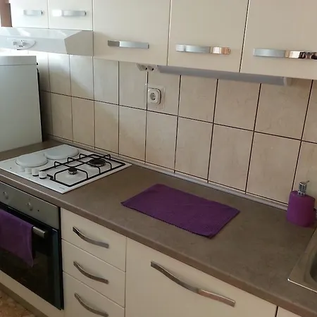 Apartment Elim Split
